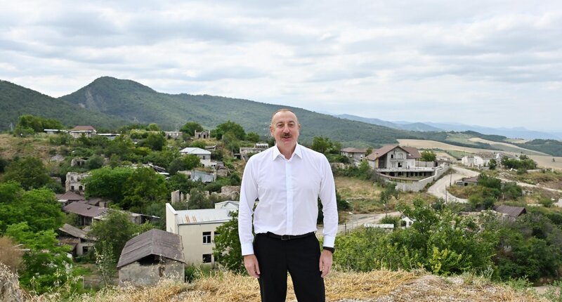 İlham Əliyev Xocalının işğaldan azad edilmiş Çanaqçı və Sığnaq kəndlərində olub - FOTOLAR