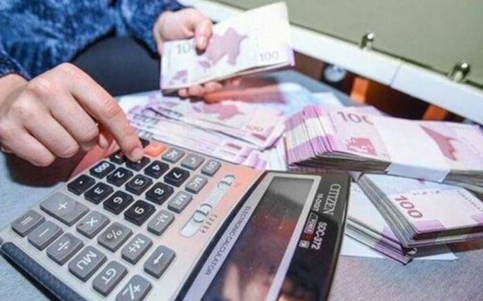 Bakıda çalışanların orta aylıq maaşı bu qədərdir