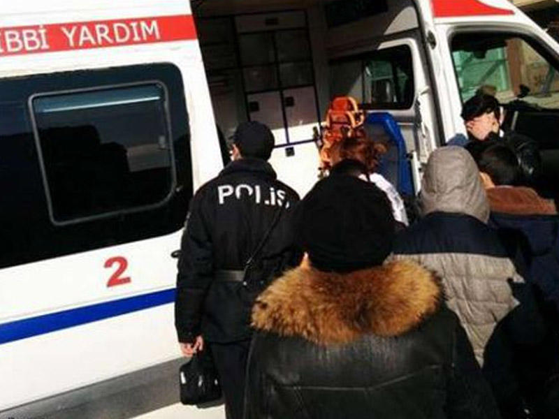 Azərbaycanda 3 nəfər bıçaqlandı: 2-si qardaşdır