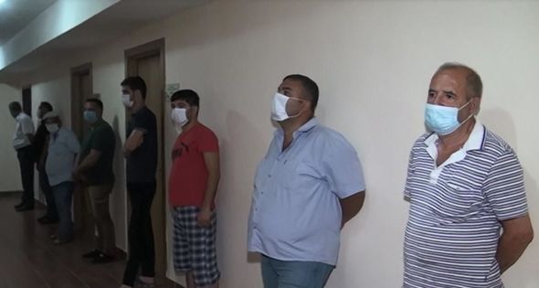 Karantinə rəğmən işləyən kafe və çayxana aşkarlandı: Sahibkarlar və müştərilər cəzalandırıldı - FOTO/VİDEO