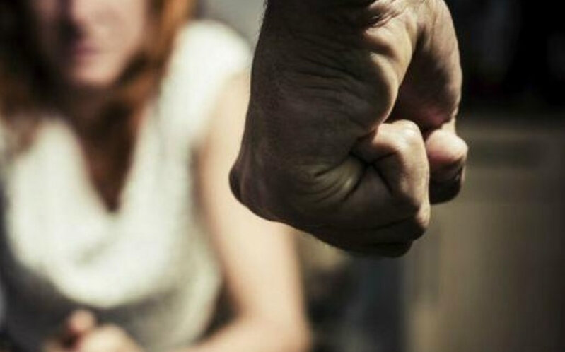 Bakıda gənc qız döyülərək xəstəxanalıq edildi