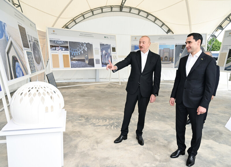 Prezidentlər Şuşa məscidində tikinti işləri ilə tanış oldular - Fotolar