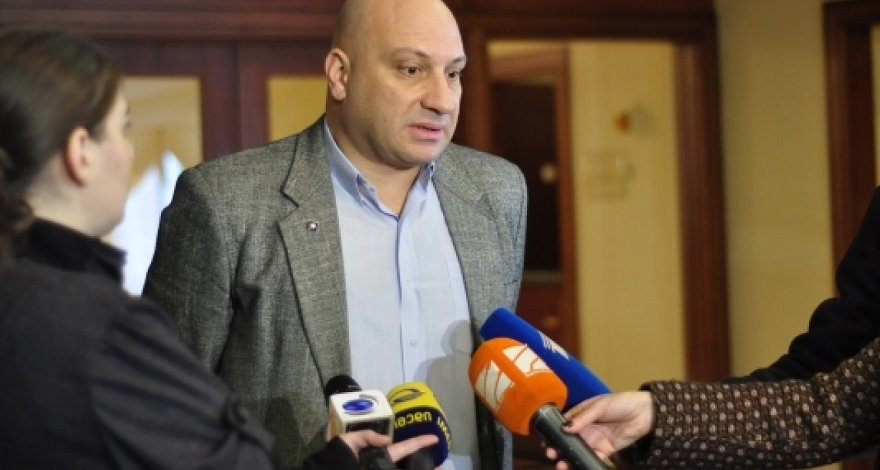 Nika Çitadze: "Azərbaycan hər cəhətdən Ermənistanı üstələyir