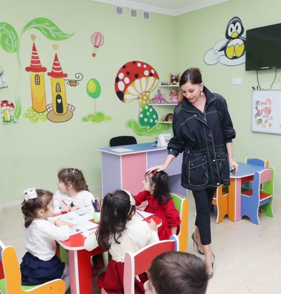 Birinci vitse-prezident Nərimanov rayonundakı 64 saylı körpələr evi-uşaq bağçasında - FOTO