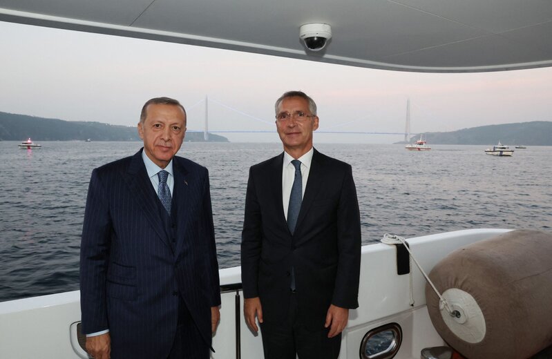 Ərdoğan Stoltenberqlə Qəzzanı müzakirə etdi