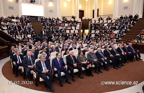 AMEA-da İqtisadiyyat naziri Mikayıl Cabbarovla görüş keçirilib - FOTO
