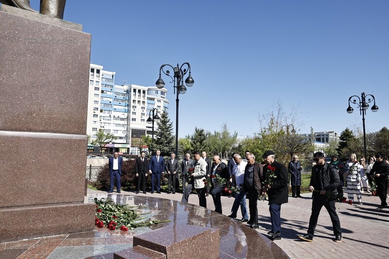 Heydər Əliyevin 100 illik yubileyi Həştərxan şəhərində də qeyd edilir - FOTOLAR