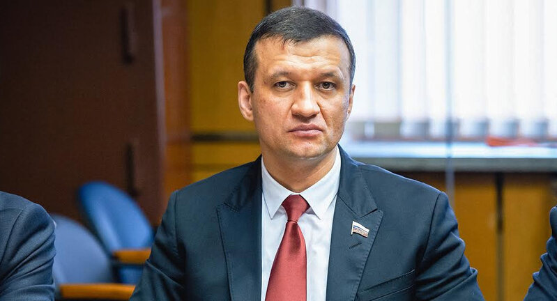 Dmitri Savelyev: "Heydər Əliyev Azərbaycanın tarixi əzəmətini də bərpa edə bildi