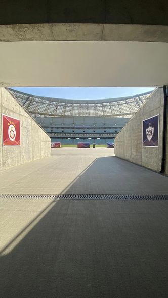 Bakı Olimpiya Stadionu Azərbaycan və Türkiyə bayraqları ilə bəzədilir - FOTO