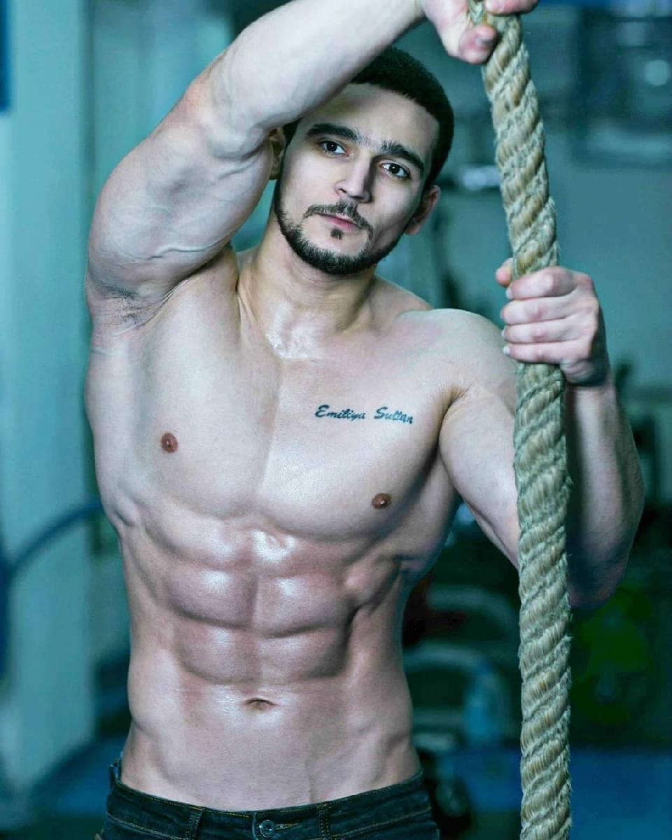 Bakıda fitnes müəllimi zalda vəfat edib - FOTO