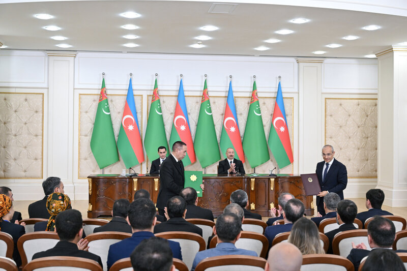 İki ölkə arasında imzalanmış sənədlər mübadilə olundu - Fotolar