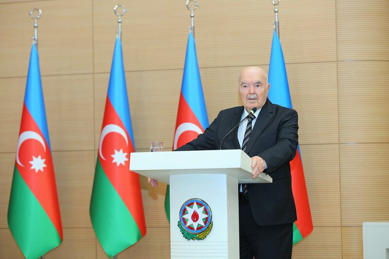 Binəqədidə müşavirə keçirildi - FOTOLAR