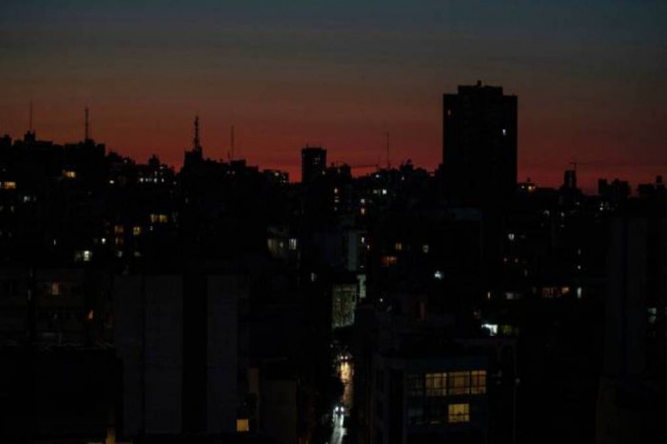 Bu ölkədə elektrik enerjisi kəsildi - SƏBƏB