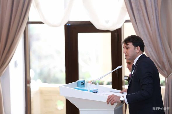 Zaur Darabzadə ilə görüş üçün ayrılan məkana seçicilər sığmadı - FOTO/VİDEO