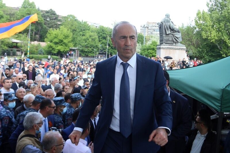 Ermənistanla BAĞLI ŞOK: Paşinyanın yerinə onlar gəlsə, MÜHARİBƏ BAŞLAYACAQ