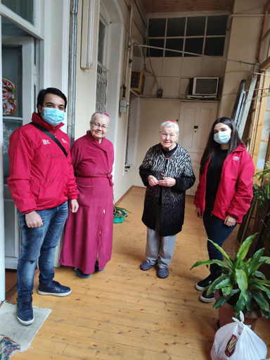 Azərbaycan könüllüləri aztəminatlı ailələrə və tənha ahıllara bayram sovqatları çatdırıblar - FOTO