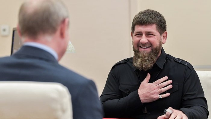 Kadırov Putinin namizədliyini dəstəklədi 