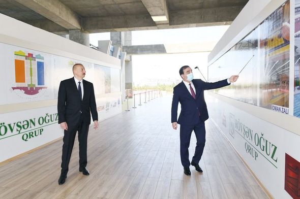 Prezident Gəncə İdman Sarayının tikintisi ilə tanış olub - FOTO