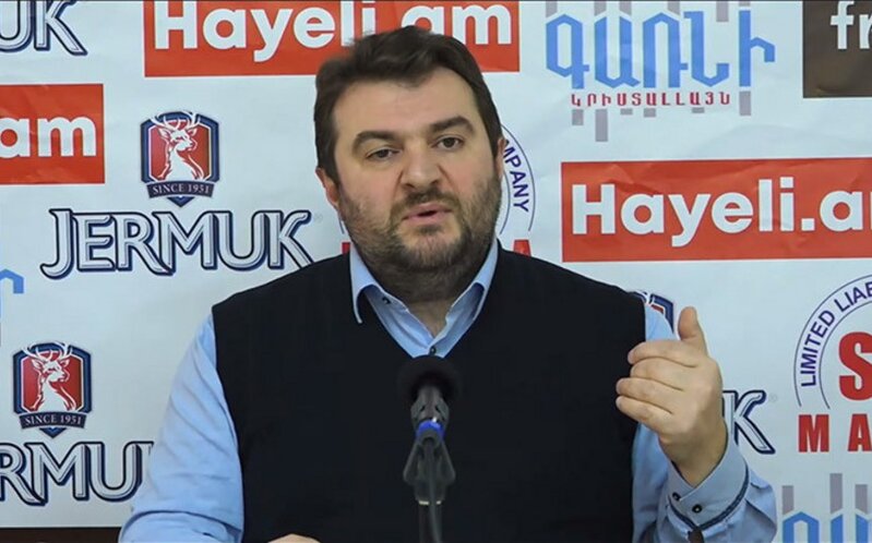 Erməni politoloq: 