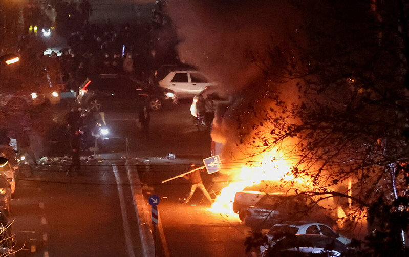 İranda etirazlarda ölənlərin sayı 5 minə çatdı