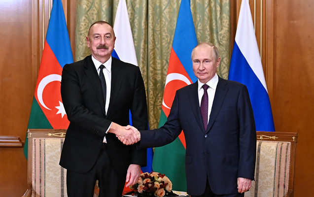 Putin İlham Əliyevi təbrik etdi</p> 
 <p>