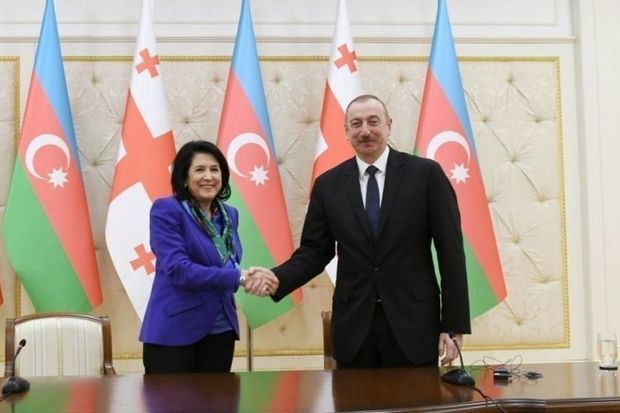 Gürcüstan prezidenti İlham Əliyevi təbrik etdi