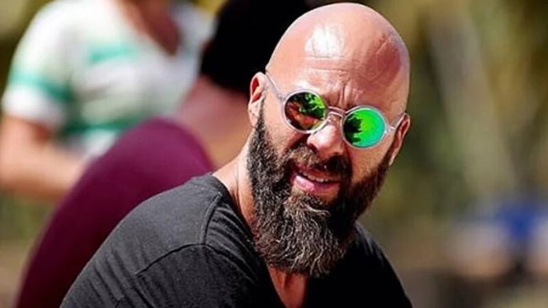 Esat Yontuç Türkiyəyə gəlir - 'Başım dikdir