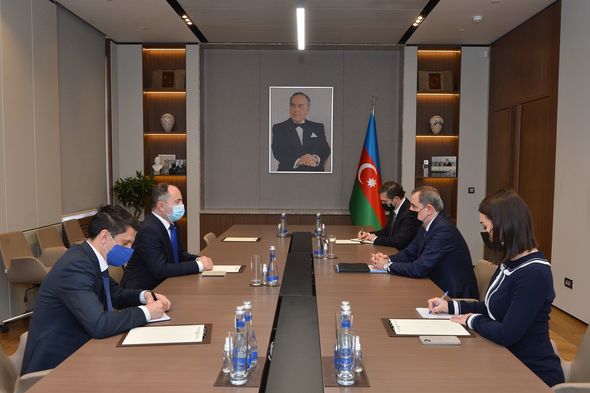 Ceyhun Bayramov Rumıniyanın Azərbaycandakı səfirini qəbul edib - FOTO