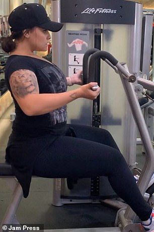 Heç bir zərərli yeməkdən imtina etmədən 69 kiloqram arıqladı - FOTO/VİDEO