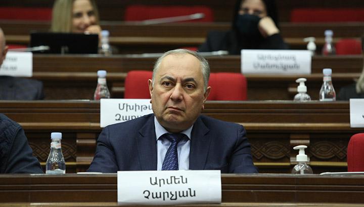 Ermənistanda daha bir deputat mandatından İMTİNA EDƏCƏK</p> 
 <p>