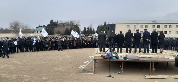 Nizami Səfərov seçiciləri ilə görüşlərini davam etdirir - FOTO