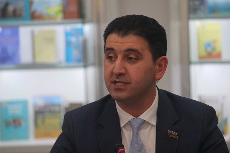 Qazaxıstanda 'Heydər Əliyev və gənclər siyasəti' mövzusunda beynəlxalq konfrans keçirildi - FOTOLAR
