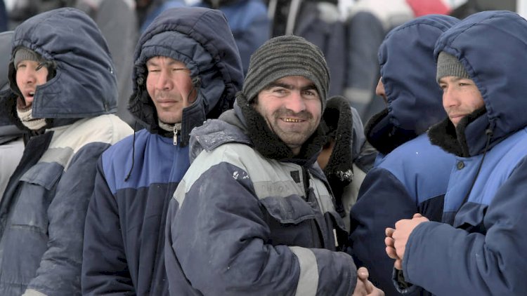 Azərbaycanlıların Rusiyaya axını niyə azalıb? - 