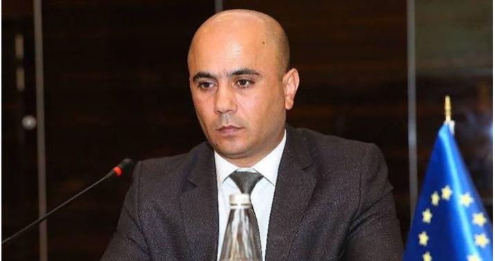 Avro və rubl bahalaşdı, manat dəyişdi: 'Devalvasiya olsa