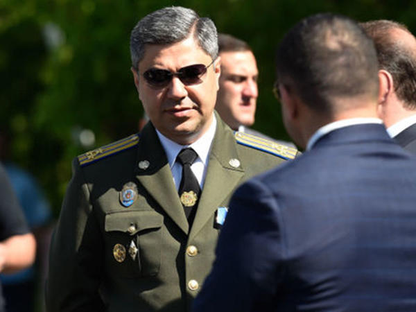 Paşinyan silah şöbəsinin rəisindən keçmiş "baş çekist"ə qarşı istifadə etmək niyyətindədir 