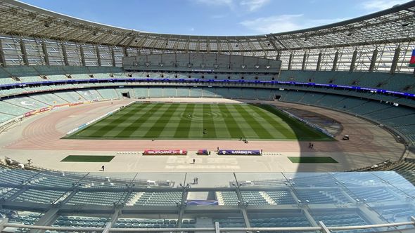 Bakı Olimpiya Stadionu Azərbaycan və Türkiyə bayraqları ilə bəzədilir - FOTO