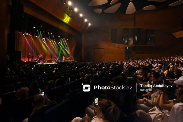 Sılanın Bakıdakı konsertindən FOTOREPORTAJ