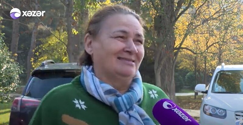Qadın taksi sürücüsü: 