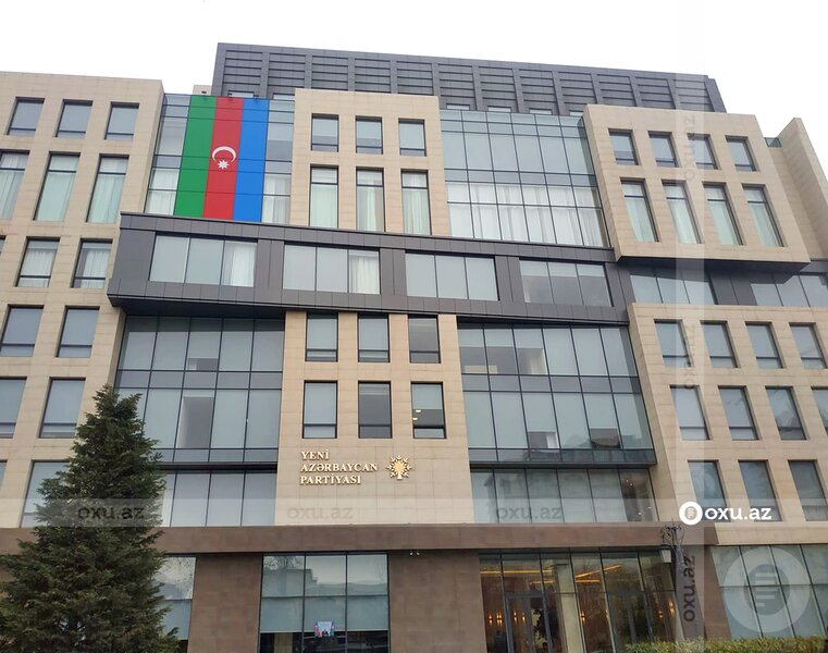 YAP-ın daha bir şurası ləğv edildi: rektor vəzifəsini itirdi 