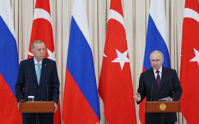 Ərdoğan və Putin Yaxın Şərqdəki durumu müzakirə etdi
