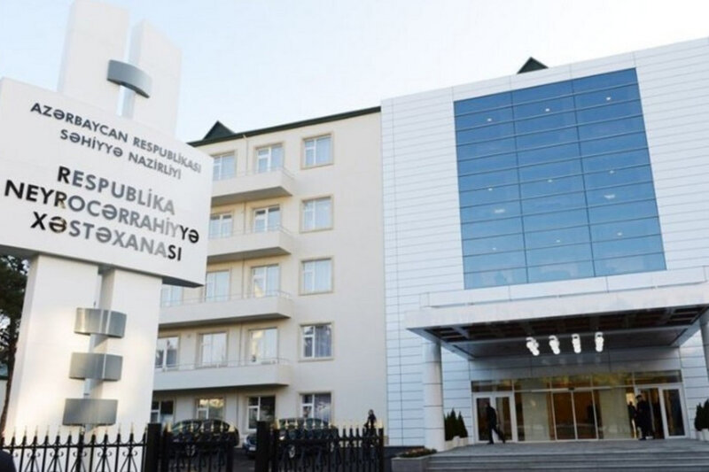 Bakıda xəstəxanda qadın özünü üçüncü mərtəbədən atıb