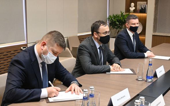 Ceyhun Bayramov Ukraynanın xarici işlər nazirinin müavini ilə görüşüb - FOTO