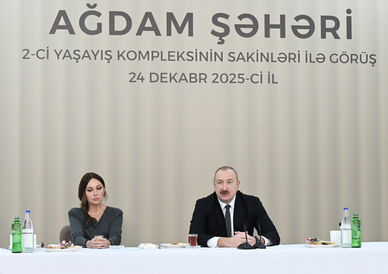 Prezident və xanımı Ağdam sakinləri ilə bir arada - FOTOLAR