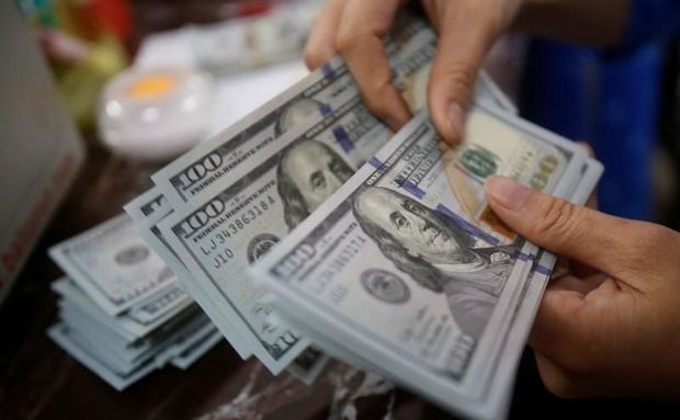 Dolların taleyini həll edəcək qərar bu gün AÇIQLANACAQ