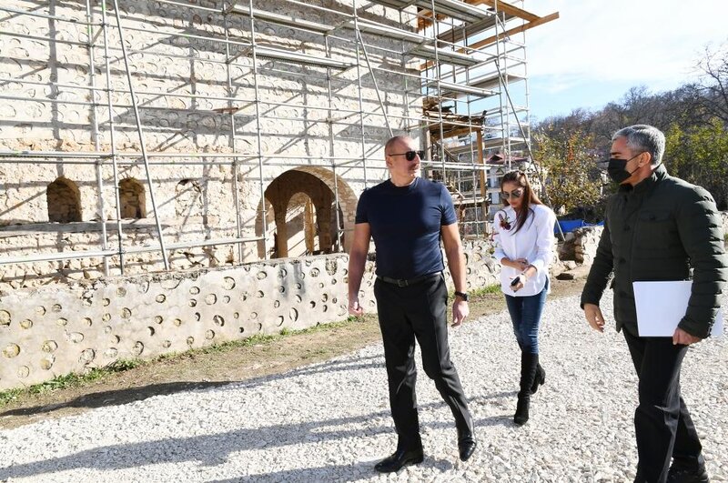 Şuşada Mehmandarovların malikanə kompleksi bərpa edilir - FOTOLAR