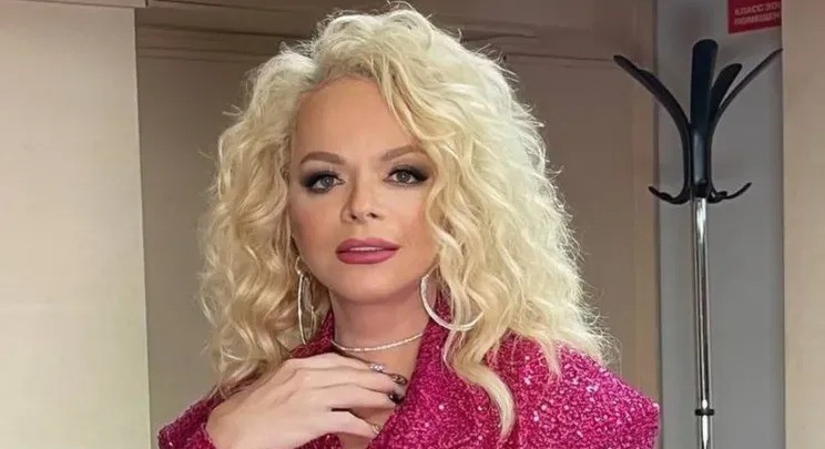 Tamaşaçılar Larisa Dolinanı görüb, konserti tərk etdilər