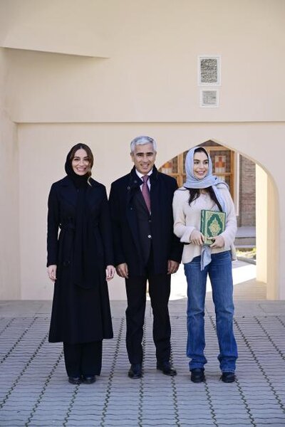 Mehriban Əliyeva ilə qızlarına 