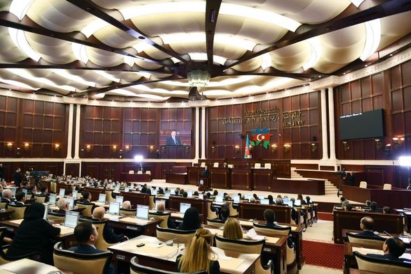 Yeni çağırış Milli Məclisin ilk iclası başa çatdı - YENİLƏNİB + FOTO