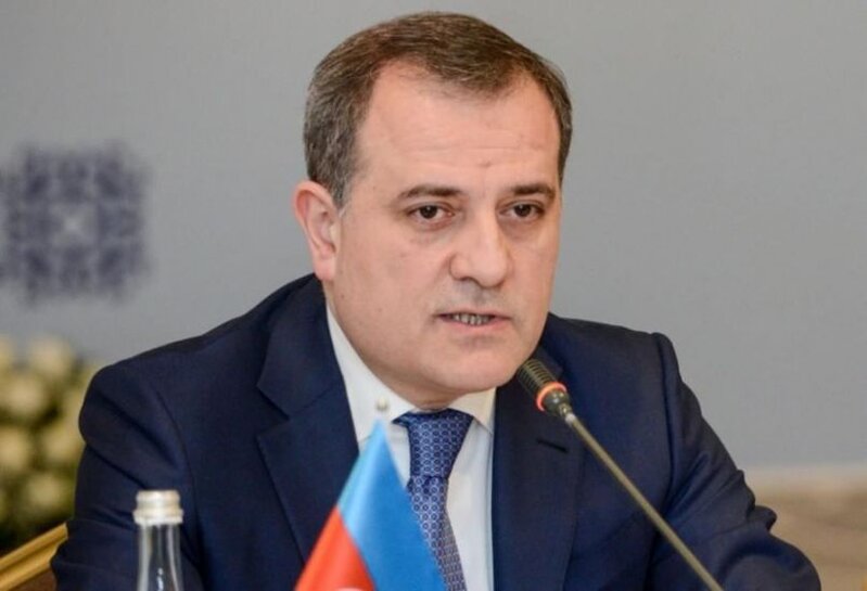 Ceyhun Bayramov BƏƏ-yə rəsmi səfərə yola düşdü