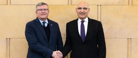 Varşava Bakı ilə əməkdaşlığın daha da genişləndiriləcəyinə ümid edir